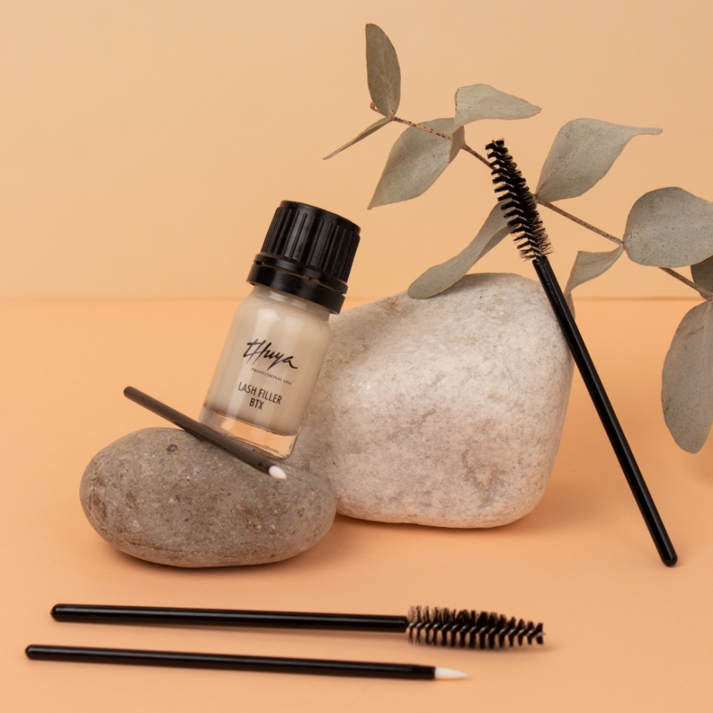 A revolutionary product in the eye sector: the Lash Filler btx. An exclusive treatment formulated to rejuvenate, hydrate, rebuild and redensify natural eyelashes. It is the perfect solution to eliminate the problems of lushness and lack of vitality.